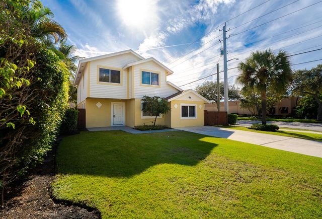 302 NE 36th Street, Boca Raton, FL 33429