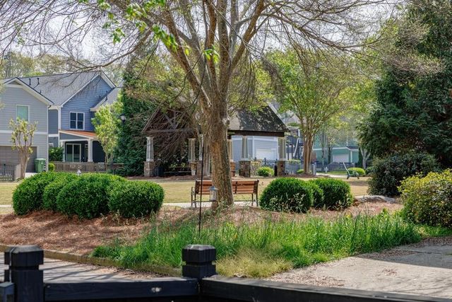 1428 Dupont Commons Circle, Atlanta, GA 30318