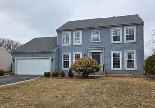 755 White Pine Circle, Lake In The Hills, IL 60156