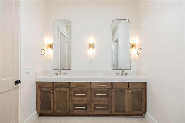 18488 Lake Sequoyah Road, Fayetteville, AR 72701