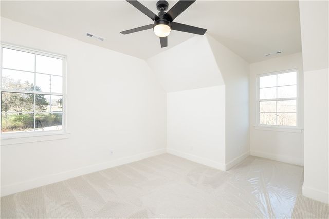 18488 Lake Sequoyah Road, Fayetteville, AR 72701