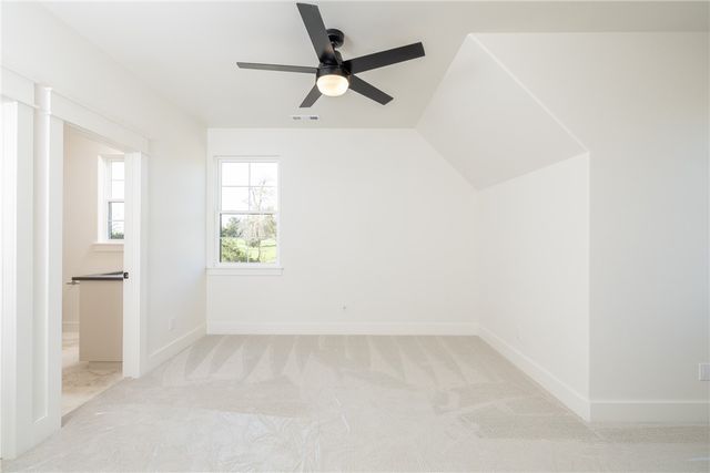 18488 Lake Sequoyah Road, Fayetteville, AR 72701