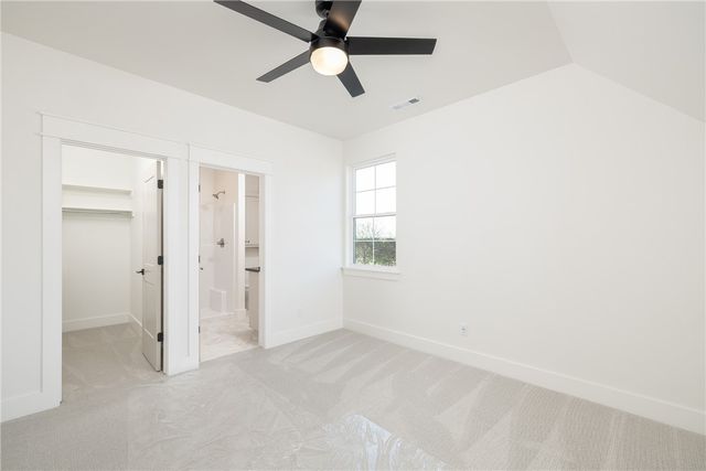 18488 Lake Sequoyah Road, Fayetteville, AR 72701