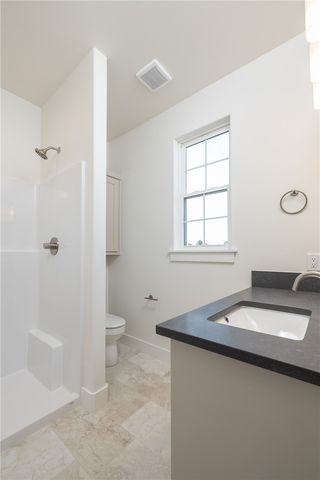 18488 Lake Sequoyah Road, Fayetteville, AR 72701