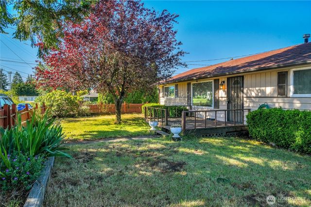 12037 S 64th Avenue, Seattle, WA 98178