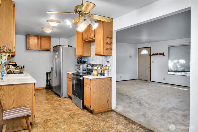 12037 S 64th Avenue, Seattle, WA 98178