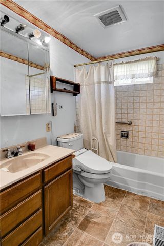 12037 S 64th Avenue, Seattle, WA 98178
