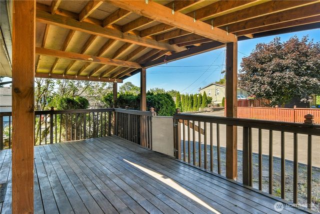 12037 S 64th Avenue, Seattle, WA 98178