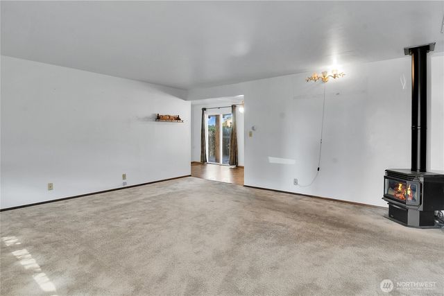 12037 S 64th Avenue, Seattle, WA 98178