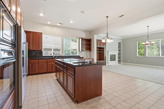 4129 Poppleton Way, Carmichael, CA 95608
