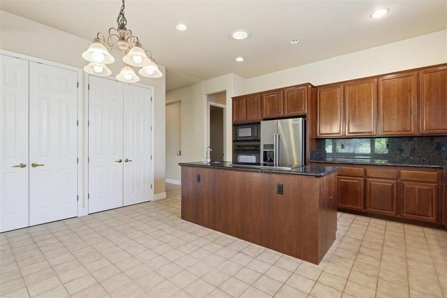4129 Poppleton Way, Carmichael, CA 95608