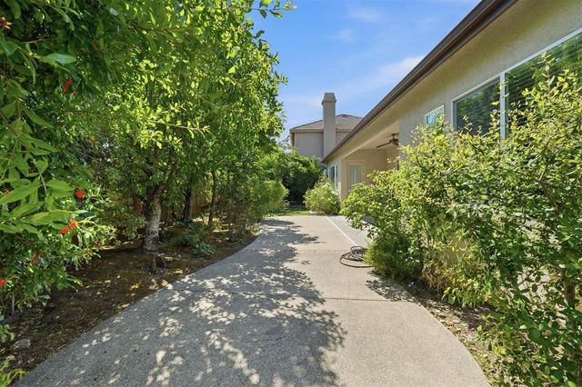 4129 Poppleton Way, Carmichael, CA 95608