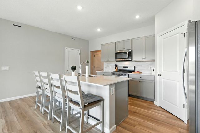 1070 Pleasant Hill Place, Fort Wayne, IN 46818