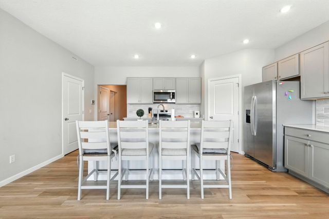 1070 Pleasant Hill Place, Fort Wayne, IN 46818