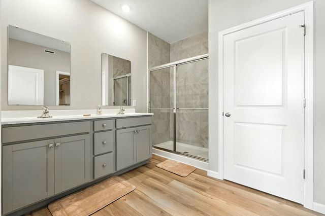 1070 Pleasant Hill Place, Fort Wayne, IN 46818