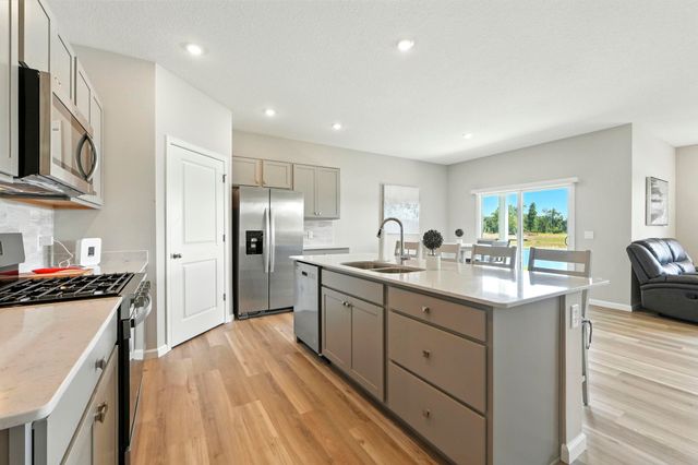 1070 Pleasant Hill Place, Fort Wayne, IN 46818