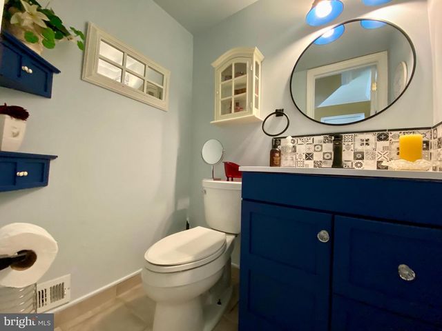 327 BARCELONA DR, Toms River, NJ 08753