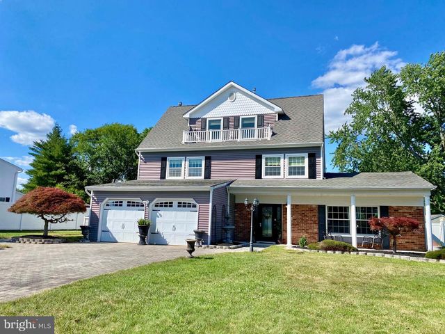 327 BARCELONA DR, Toms River, NJ 08753