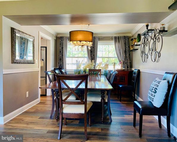 327 BARCELONA DR, Toms River, NJ 08753