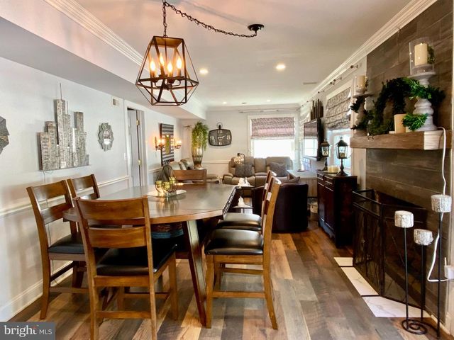 327 BARCELONA DR, Toms River, NJ 08753