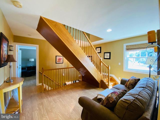 327 BARCELONA DR, Toms River, NJ 08753