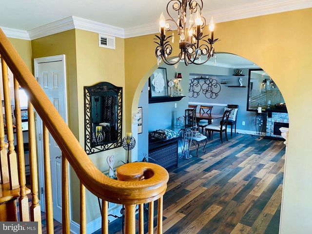 327 BARCELONA DR, Toms River, NJ 08753
