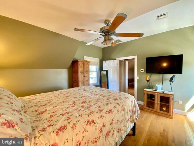 327 BARCELONA DR, Toms River, NJ 08753