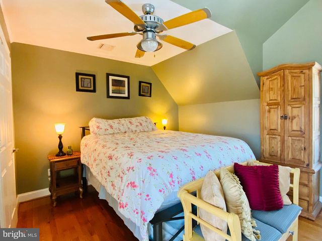 327 BARCELONA DR, Toms River, NJ 08753