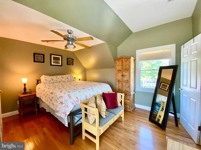 327 BARCELONA DR, Toms River, NJ 08753