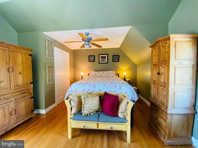 327 BARCELONA DR, Toms River, NJ 08753