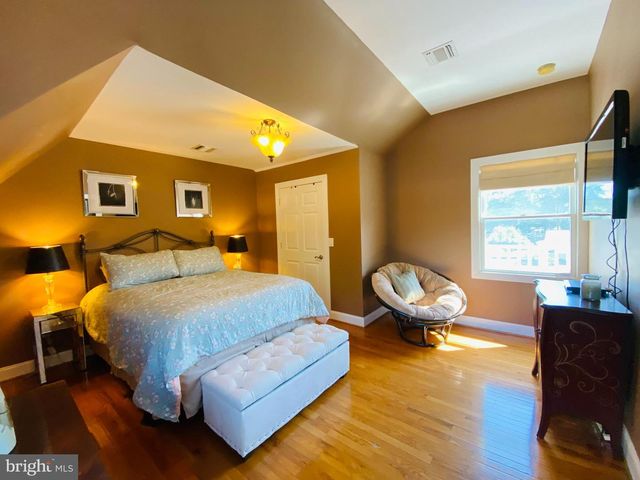327 BARCELONA DR, Toms River, NJ 08753