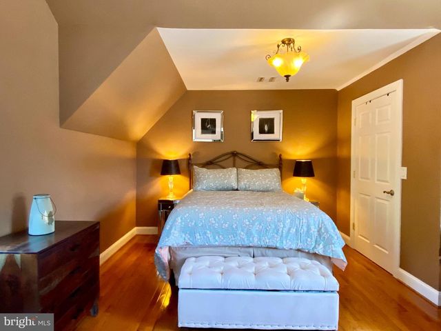 327 BARCELONA DR, Toms River, NJ 08753