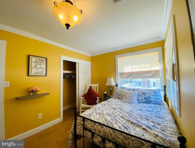 327 BARCELONA DR, Toms River, NJ 08753