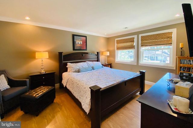 327 BARCELONA DR, Toms River, NJ 08753