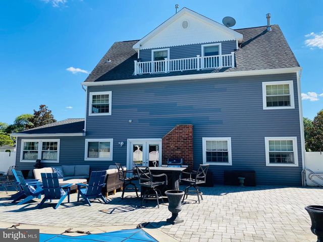 327 BARCELONA DR, Toms River, NJ 08753