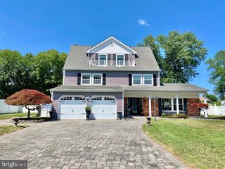 327 BARCELONA DR, Toms River, NJ 08753