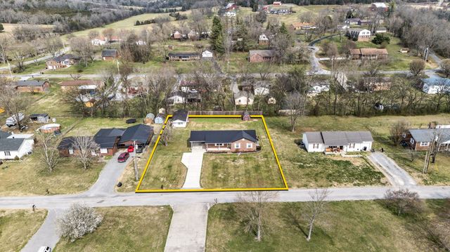 307 Jill Ln, Woodbury, TN 37190