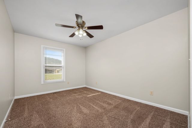 307 Jill Ln, Woodbury, TN 37190