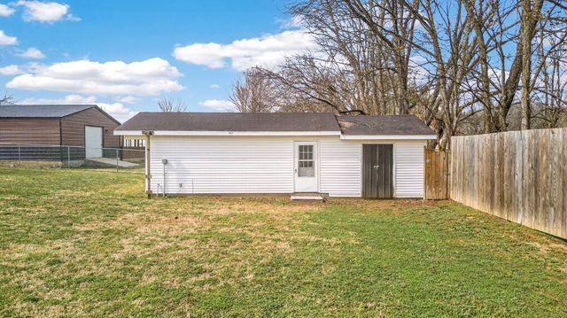 307 Jill Ln, Woodbury, TN 37190