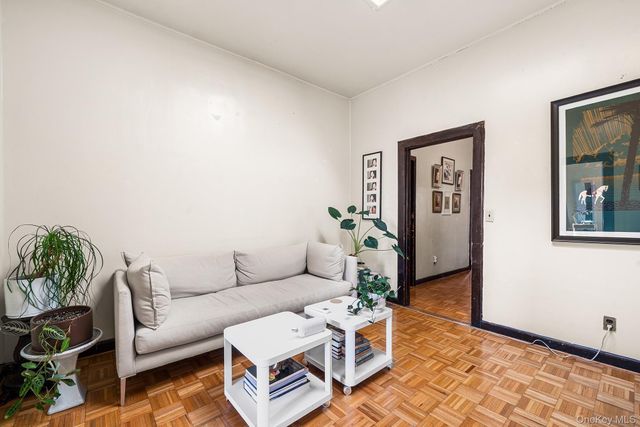 601 Knickerbocker Avenue, Brooklyn, NY 11221