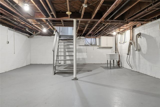 1490 Green Ave, Shaler, PA 15116