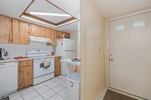 8310 HIGH POINT CIRCLE 4, Port Richey, FL 34668
