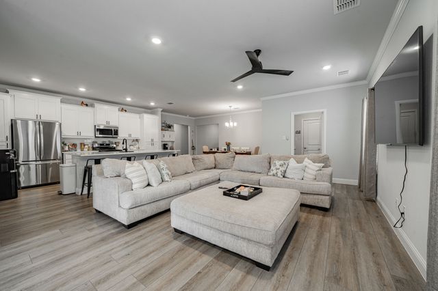 248 Waters Ridge Drive, Lavon, TX 75166