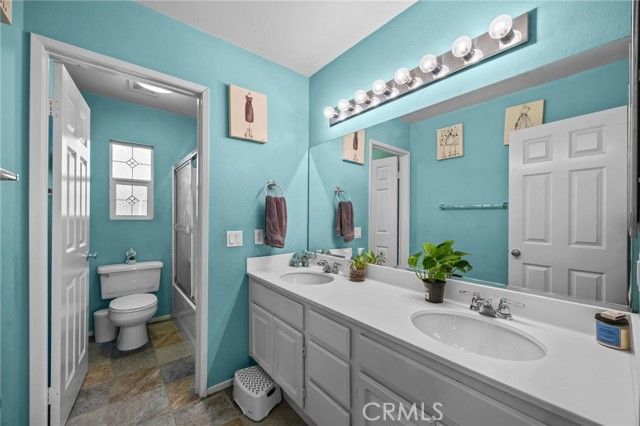 150 saddleback Way, Perris, CA 92570