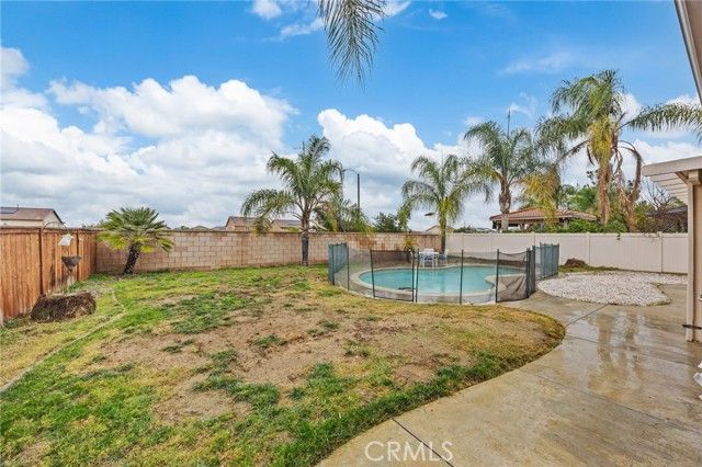 150 saddleback Way, Perris, CA 92570