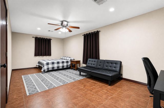 300 Hidden Oaks Drive, Point Blank, TX 77364