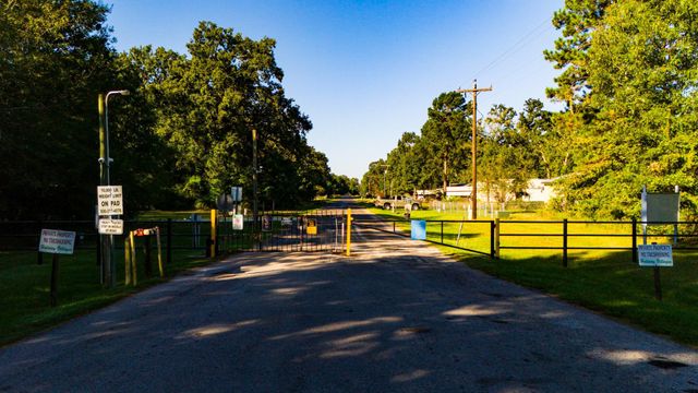 300 Hidden Oaks Drive, Point Blank, TX 77364