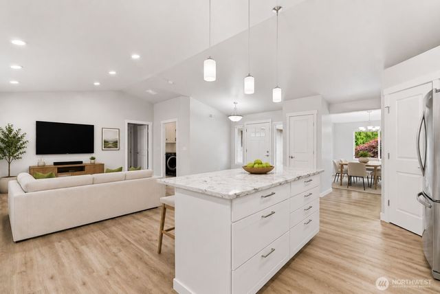 5170 Independence Place SW, Port Orchard, WA 98367
