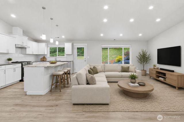 5170 Independence Place SW, Port Orchard, WA 98367