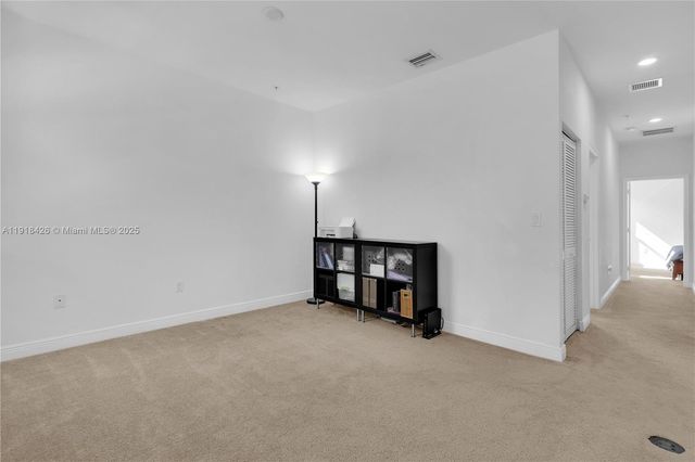 1516 SW 147th Ave, Pembroke Pines, FL 33027